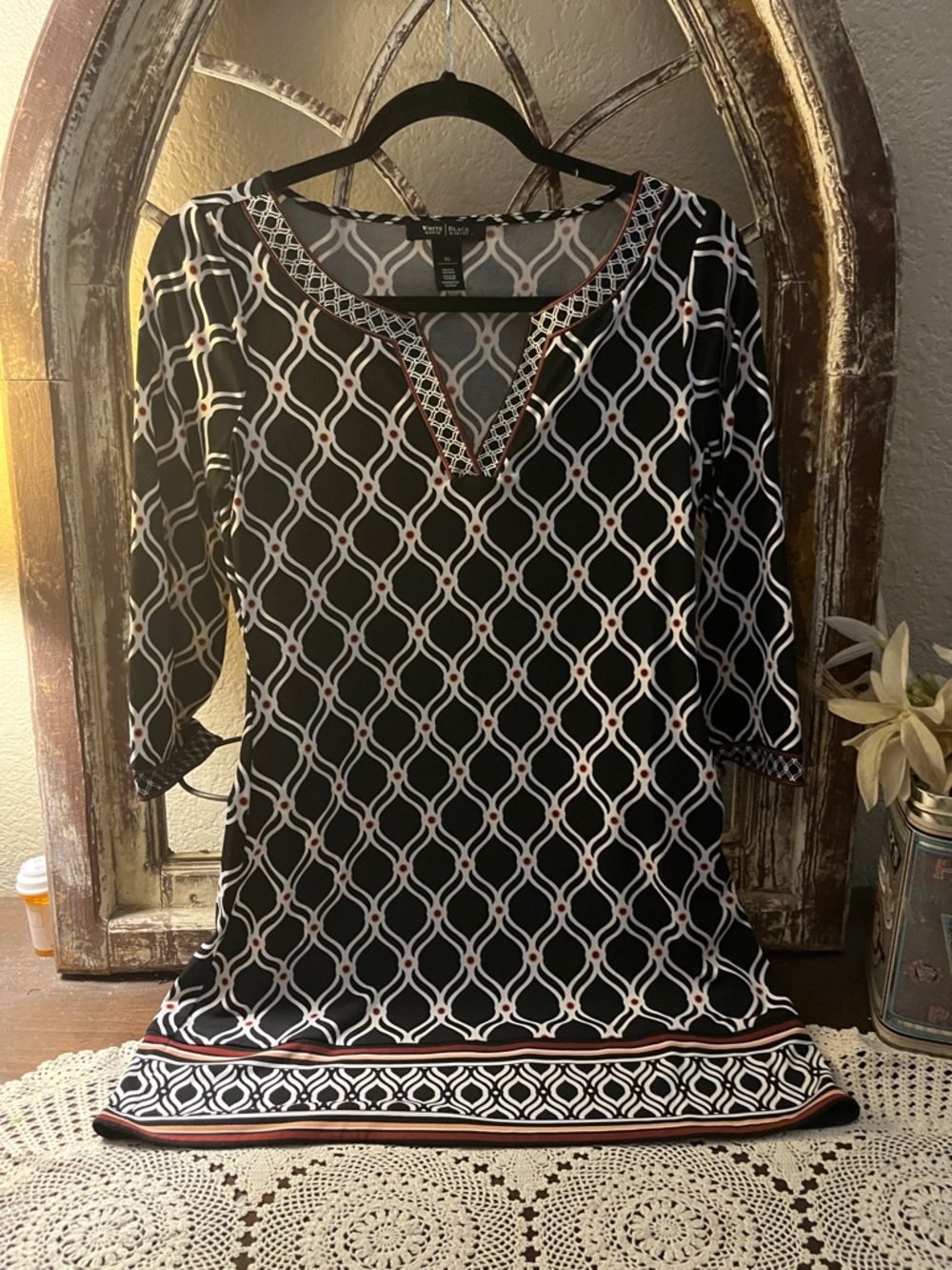 White House and Black Market Mini,Size XS